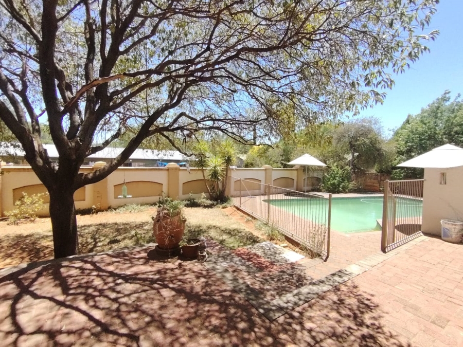 7 Bedroom Property for Sale in Fichardt Park Free State